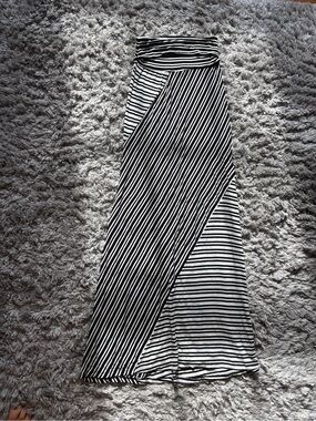 Joe Benbasset Black and White Striped Maxi Skirt